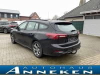 Gebraucht Ford Focus ST-Line 125 PS (91 kW) 2023 Obsidianschwarz metallic Kombi