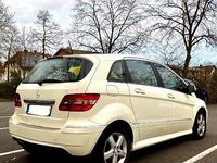 Gebraucht Mercedes B160 95 PS (69 kW) 2009 Weiß Van / Kleinbus