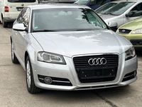 Gebraucht Audi A3 Attraction 105 PS (77 kW) 2012 Silber Kleinwagen