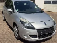Gebraucht Renault Scénic III Dynamique 110 PS (80 kW) 2011 Silber Van / Kleinbus