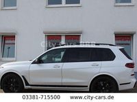 Gebraucht BMW X7 M Sport 381 PS (280 kW) 2023 Weiß SUV