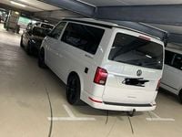 Gebraucht VW California Beach 150 PS (110 kW) 2024 Grau Van