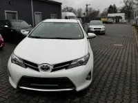 Gebraucht Toyota Auris Hybrid Edition 99 PS (72 kW) 2013 Weiß Limousine