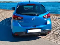 Używany Mazda 2 Center-Line 90 KM (66 kW) 2016 Niebieski Hatchback