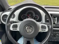 Używany VW Beetle Cup 105 KM (77 kW) 2014 Biały Hatchback