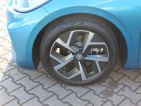Gebraucht VW ID.3 Pro 150 kW (204 PS) 2023 Costa azul schwarz (metallic) Kleinwagen