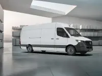 Gebraucht Mercedes Sprinter 170 PS (125 kW) 2025 Arktikweiß Van