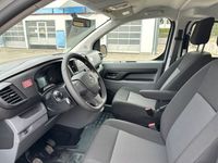 Gebraucht Opel Vivaro 120 PS (88 kW) 2022 Weiß Van / Kleinbus