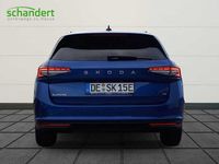 Gebraucht Skoda Superb Selection 204 PS (150 kW) 2024 Cobalt blau metallic Kombi