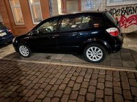 Gebraucht Opel Astra 105 PS (77 kW) 2007 Schwarz Limousine