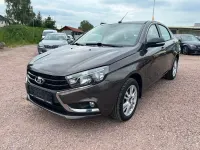 Gebraucht Lada Vesta 106 PS (77 kW) 2017 Braun Limousine