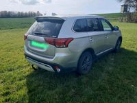 Gebraucht Mitsubishi Outlander 150 PS (110 kW) 2020 Silber SUV
