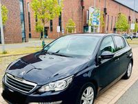 Gebraucht Peugeot 308 120 PS (88 kW) 2015 Blau Limousine