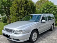 Używany Volvo V70 144 KM (105 kW) 1997 Srebrny Kombi