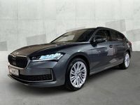 Neu Skoda Superb Selection 150 PS (110 kW) 2026 Graphitegrau metallic Kombi