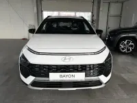 Neu Hyundai Bayon Blackline 90 PS (66 kW) 2026 Atlas white SUV