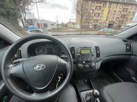 Gebraucht Hyundai i30 110 PS (80 kW) 2009 Blau Limousine