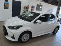 Gebraucht Toyota Yaris Basis 72 PS (52 kW) 2022 Schneeweiß Kleinwagen
