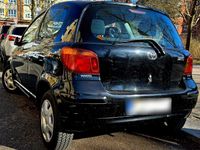 Gebraucht Toyota Yaris 86 PS (63 kW) 2004 Schwarz Kleinwagen