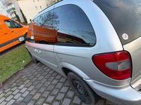 Gebraucht Chrysler Voyager 143 PS (105 kW) 2004 Silber Van / Kleinbus