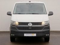 Gebraucht VW Transporter 150 PS (110 kW) 2024 Weiß (candyweiß) Van