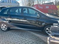 Gebraucht Mercedes B180 116 PS (85 kW) 2009 Schwarz Van / Kleinbus