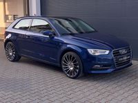 Gebraucht Audi A3 Attraction 188 PS (138 kW) 2013 Blau Limousine