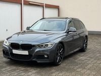 Gebraucht BMW 330 M Sport 258 PS (189 kW) 2015 Grau Kombi