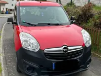 Używany Opel Combo 90 KM (66 kW) 2014 Czerwony Minivan