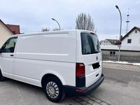 Gebraucht VW Transporter 140 PS (102 kW) 2016 Weiß Van