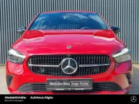 Gebraucht Mercedes B250 163 PS (119 kW) 2024 Manufaktur lack manufaktur patagonienrot (metallic) Kleinwagen