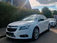 Gebraucht Chevrolet Cruze 163 PS (119 kW) 2013 Weiß Limousine