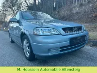 Używany Opel Astra Selection 84 KM (61 kW) 2001 Szary Sedan/Limuzyna