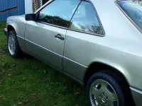 Gebraucht Mercedes E300 180 PS (132 kW) 1987 Andere farben Coupé