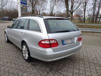 gebraucht Mercedes E500 4MATIC Distronic Keyless H&K Massage-Sitze HU25 SD