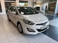 Gebraucht Hyundai i30 Style 135 PS (99 kW) 2012 Weiß Limousine