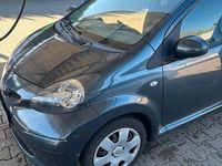 Gebraucht Toyota Aygo 68 PS (50 kW) 2008 Grau Kleinwagen