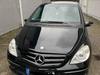 Gebraucht Mercedes B200 136 PS (100 kW) 2008 Schwarz Van / Kleinbus
