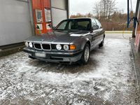Gebraucht BMW 740 286 PS (210 kW) 1993 Grau Limousine