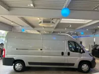 Gebraucht Peugeot Boxer 131 PS (96 kW) 2017 Silber Van
