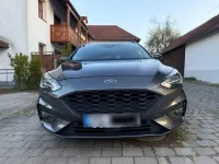 Gebraucht Ford Focus ST-Line 182 PS (133 kW) 2019 Grau Kombi