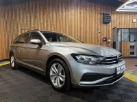 Gebraucht VW Passat 150 PS (110 kW) 2023 Silber Kombi