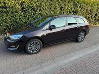 Gebraucht Opel Astra 101 PS (74 kW) 2013 Braun Kombi