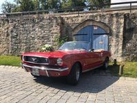 Gebraucht Ford Mustang 200 PS (147 kW) 1966 Rot Cabrio