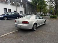 Second-hand VW Phaeton 240 CP (176 kW) 2013 Gri Berlinǎ