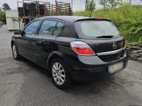Gebraucht Opel Astra 125 PS (91 kW) 2004 Schwarz Kleinwagen