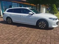 Gebraucht VW Passat Business 150 PS (110 kW) 2024 Weiß Kombi