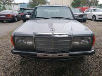 Gebraucht Mercedes 300 125 PS (91 kW) 1981 Grau Kombi