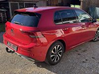 Second-hand VW Golf VIII Style 150 CP (110 kW) 2022 Roșu Berlinǎ