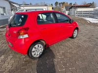 Gebraucht Toyota Yaris Cool 101 PS (74 kW) 2009 Rot Kleinwagen